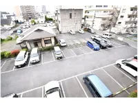 Arc Lifestyle Space & Hotel - parking