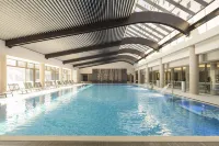 Ramada Plaza by Wyndham Bucharest Convention Center - Pools