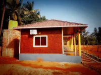 Sea Spray Resort Hotels near Hegre lake