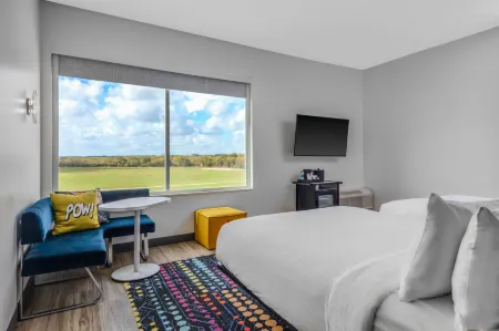 Aloft Dallas Arlington South