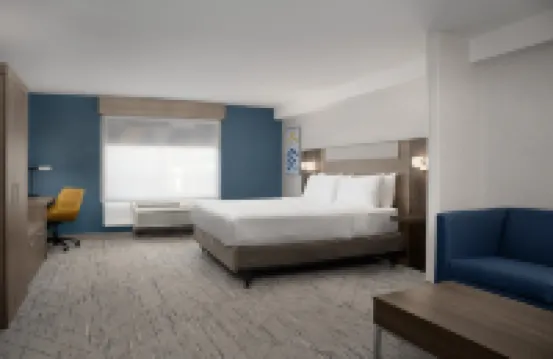 Holiday Inn Express & Suites ALEXANDRIA - FORT BELVOIR by IHG