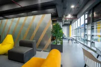 NapTapGo: Japanese Private Pod Hotel, E-City Metro Hotels in Indirapuram