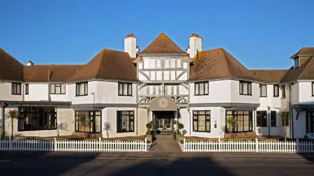 CBH The Relais Cooden Beach Отели в г. Бексхилл-он-Си