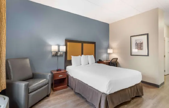 Extended Stay America Select Suites - Chicago - Lisle Hotels in Lisle