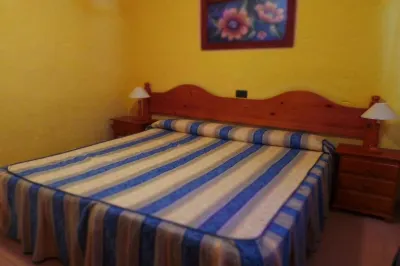 Bungalows Castillo Beach Hotels in Maxorata