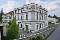 Hotel Cade Hotels in Drazic