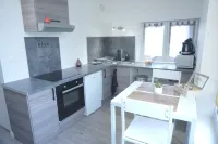 Studio Cosy Proche Gare Hotels in Saint-Quentin