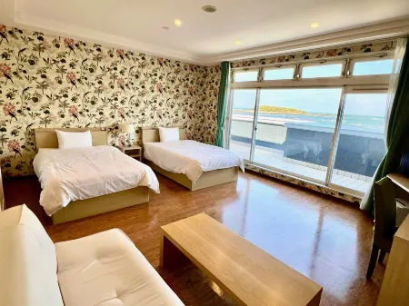 Aoshima Fisherman's Beachside Hostel & Spa