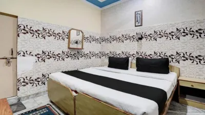 Goroomgo Pyrenees Home Stay Agra (UP) Hotels in 