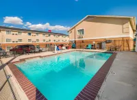 Red Roof Inn & Suites Denton