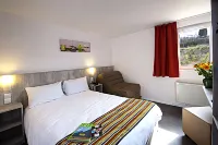 Brit Hotel Bosquet Carcassonne Cité Отели в г. Каркасон