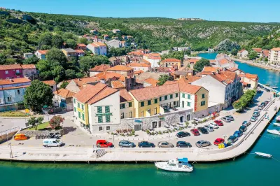 Hotel Kanjon Zrmanje Hotels in Крушево