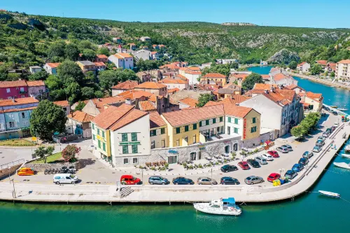 Hotel Kanjon Zrmanje فنادق في Lisicic