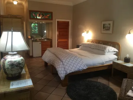 Heron House - Adult Only Отели рядом с достопримечательностью «Ки-Уэст Баттерфлай энд Нейчер Консерватори»