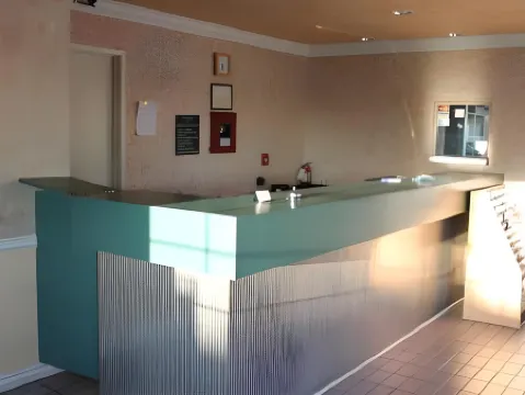 Orange Tustin Inn in Orange