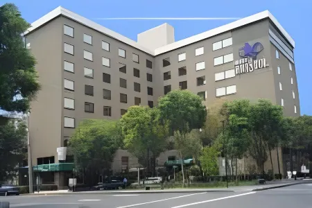 Hotel Bristol