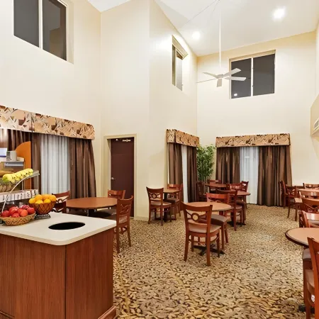 Comfort Inn & Suites