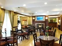 Fairfield Inn & Suites Atlanta Perimeter Center - breakfast