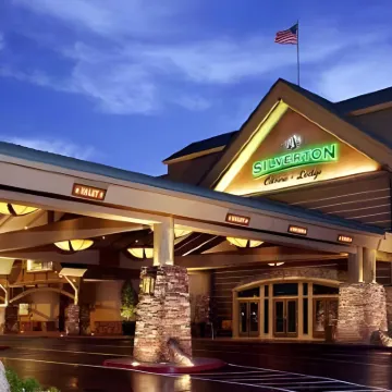 Silverton Casino Lodge Hotels near Bass Pro Shops