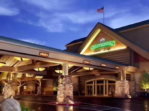 Silverton Casino Lodge Hotels near Bass Pro Shops