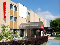 Hôtel Ibis Marne La Vallée Emerainville Hôtels à : Pontault-Combault
