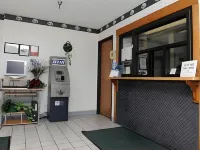 彼得斯堡騎士飯店 - 停車場