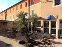 First Inn Hotel Hotel a Rustrel