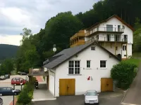 Hotel Roter Kater Hotels near Wolfsanger