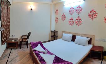 Madhav Guest House