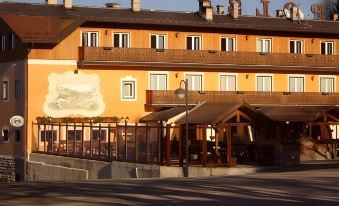 Hotel Polsa - Azzurro Club