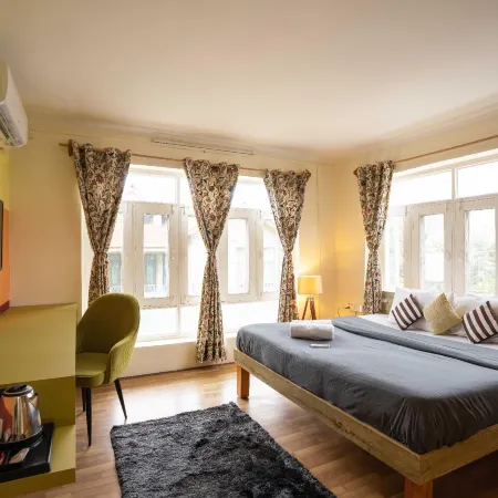 Zostel Srinagar Hotels in Srinagar