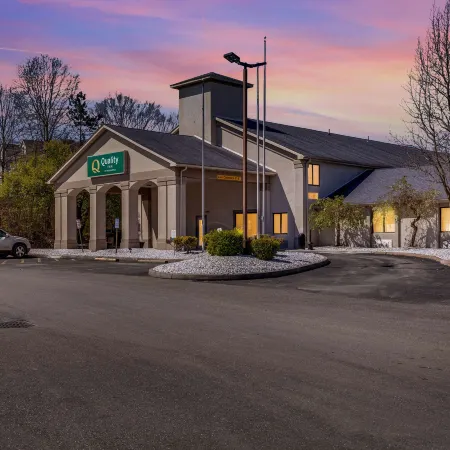Quality Inn Austintown-Youngstown West