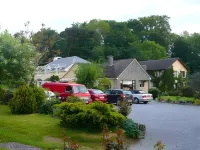 Inveraray Farm B&B - parking