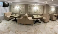 Golubaya Volna Hotel