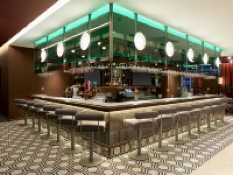 Courtyard Montreal Laval Hoteles en Laval