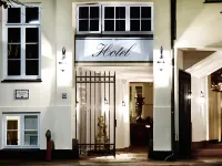 Villa Provence Hotels near Dokk1