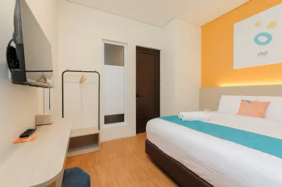 Sans Hotel Tajur Bogor Các khách sạn ở East Bogor