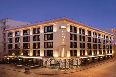 Danis Hotel & Spa Istanbul - Old City Hotel in zona Şehzade Mehmet Mosque
