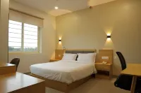 Dreamotel Luxury Suites and Rooms Các khách sạn ở Pudussery West