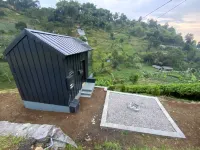 Alazka Cabin Hotels in Cisarua