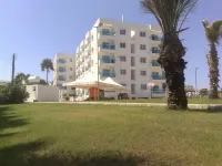 Vrissaki Hotel Apartments - Bergblick