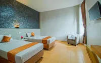 Grand Aceh Hotel Hotel dekat Masjid Oman Al-Makmur