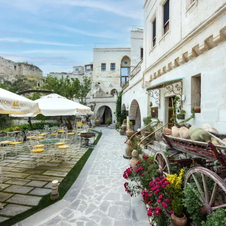Tafoni Houses Cave Hotel