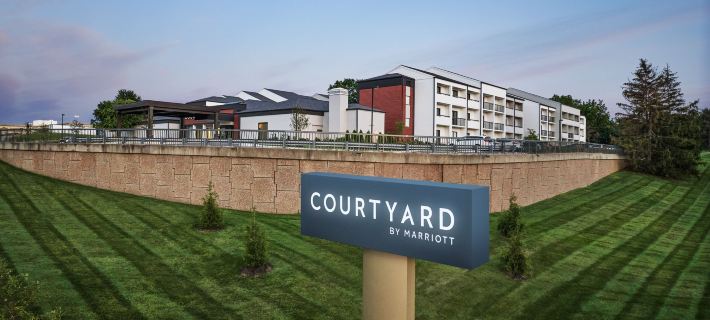 Courtyard Kansas City Overland Park/Metcalf, South of College Boulevard Hotels in Johnson County