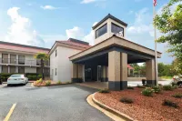 Ramada by Wyndham Bainbridge - Gym