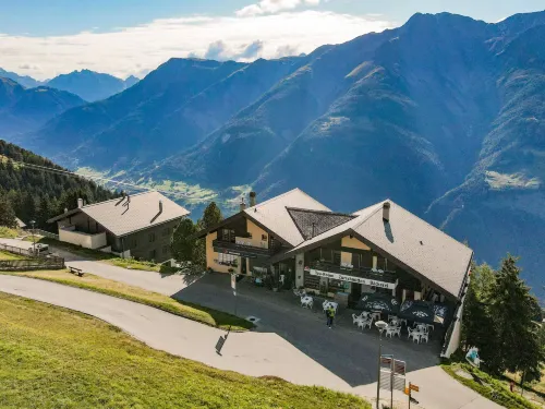Zurschmitten 11 2.UG Süd Hotels in Riederalp