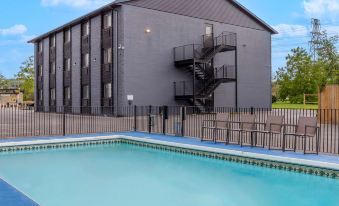 Motel 6 Niagara Falls, on Near the Falls