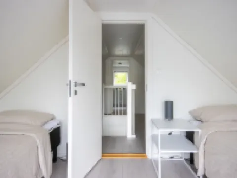 Pale Hotels in Bomlo