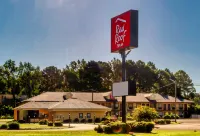 Red Roof Inn Columbus, MS Hotels in Columbus