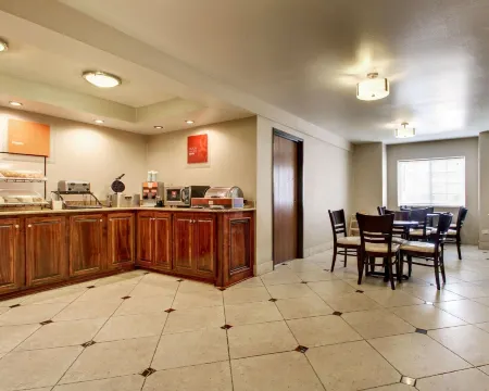 Days Inn by Wyndham Jackson Downtown Отели рядом с достопримечательностью «Государственный университет Джексон»